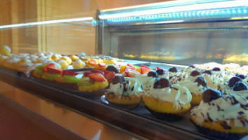 Pasticceria Caffetteria Caramelia food