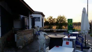 Cafeteria Restaurante El Mirador Bar Gasolinera inside