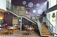 Zizzi, The Hub:mk inside