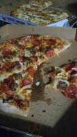 Toppers Pizza food