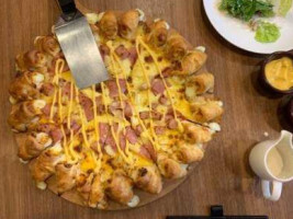 Pizza Hut food