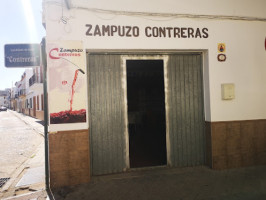 Zampuzo Contreras outside