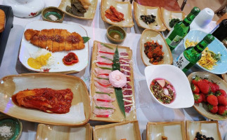 산아래호수 food