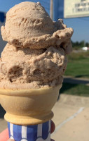 Igloo Frozen Custard outside