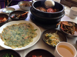 사계절횟집 food