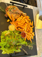 La Taverne Des Remparts food