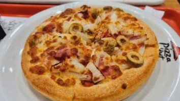 Pizza Hut food