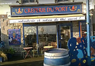 Creperie du Port inside