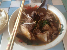 ก๋วยเตี๋ยวเป็ดนาชะอัง food