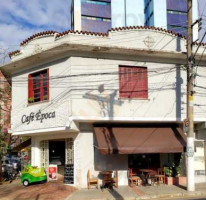 Cafe E Epoca inside