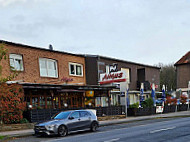 ANGUS Steakhaus outside