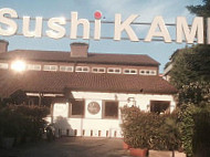 Sushi-kami outside