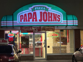 Papa John's outside