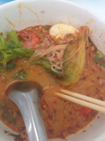 ก๋วยเตี๋ยวหนักเครื่อง food