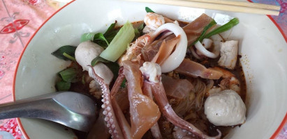 ก๋วยเตี๋ยวป้าเงิน food