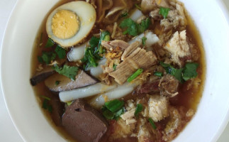 ร้านแม่รวยก๋วยจั๊บ food