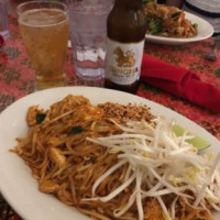 Pad Thai food