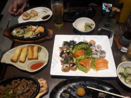 Yukui Sushi food