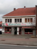 Buon Gusto outside