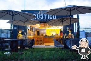 RÚstiko CafÉ outside