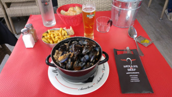 Moules And Beef Andernos food