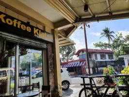 Koffee Klatch De Legazpi Co. inside