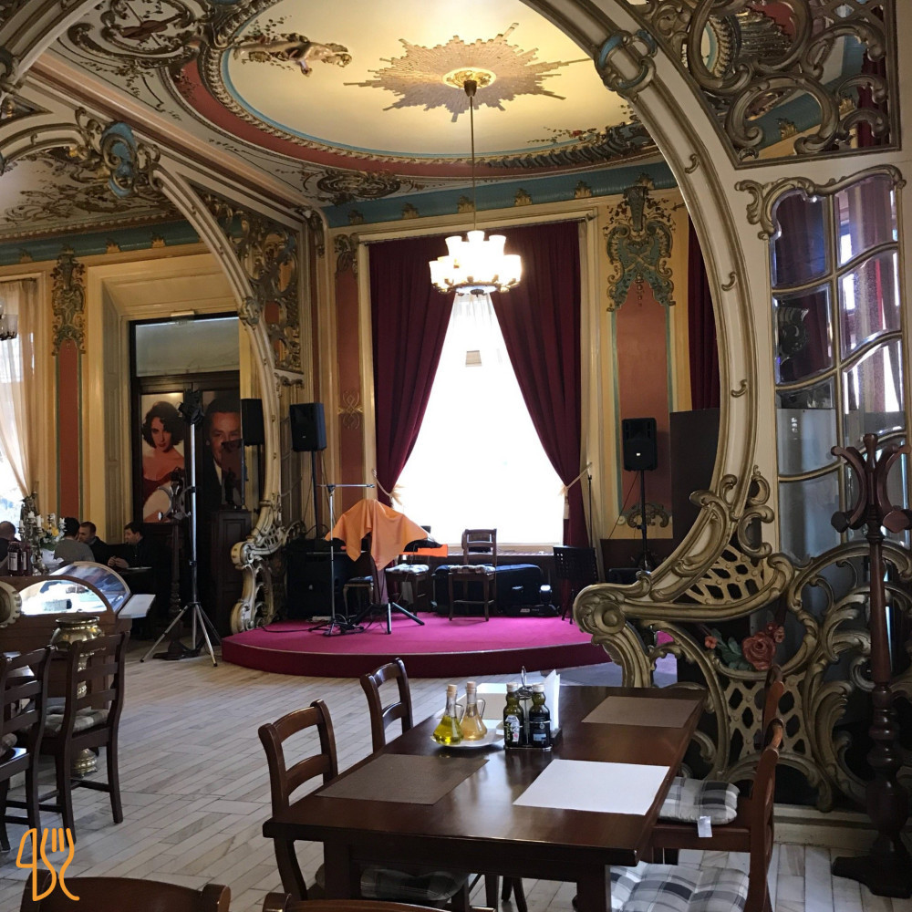 Butoiul de Aur Extérieur