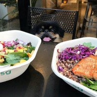 Sweetgreen food