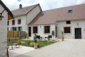 Le Relais de la Tour outside