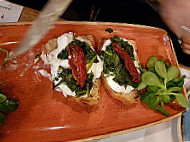 Mozzarella Co food