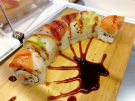 Sushi Wok Jiajia food