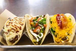 Killer's Tacos food