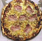 Martinelli Pizzeria food