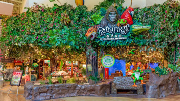 Rainforest Cafe Grapevine Mills outside