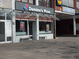 Domino's Pizza outside