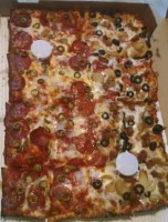 Jet's Pizza food