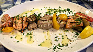 Andy's Taverna food