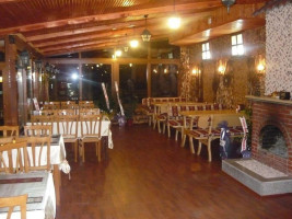 Çardak Restoran inside