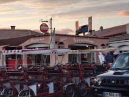 Restaurant Bar Grenadine outside