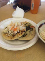 La Salvadorena food