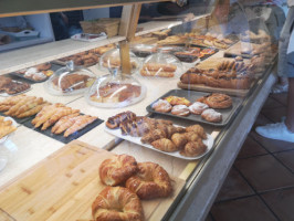 Cafeteria El Punto inside