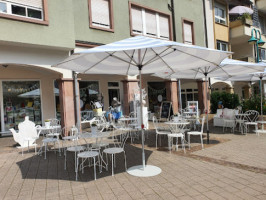 Sonnenschein Laden-café inside