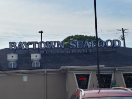 Baytown Seafood outside