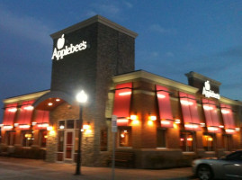 Applebee's Durham outside