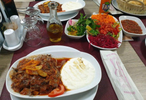 Zeyrek İskender food