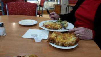 The Loxton Club food