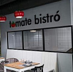 El Tomate Bistro inside