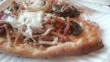 Dominic's Pizza And food