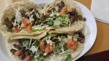 Twisters Tacos food