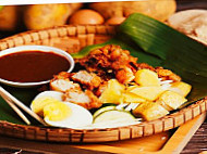 Av Kitchen Rojak Pasembur Cucur Udang food